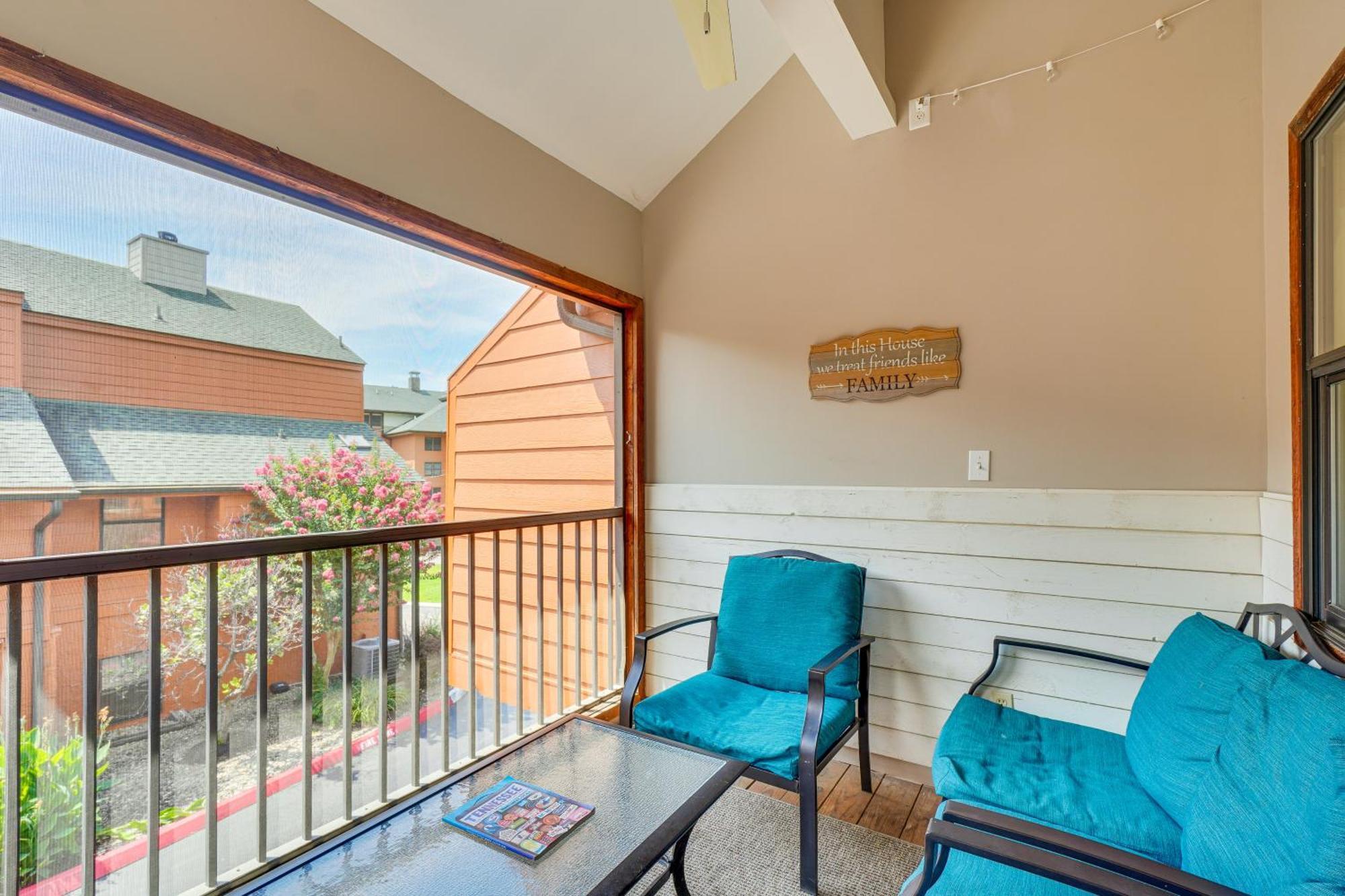 Gatlinburg Mountain Townhome With Pool Access! Bagian luar foto