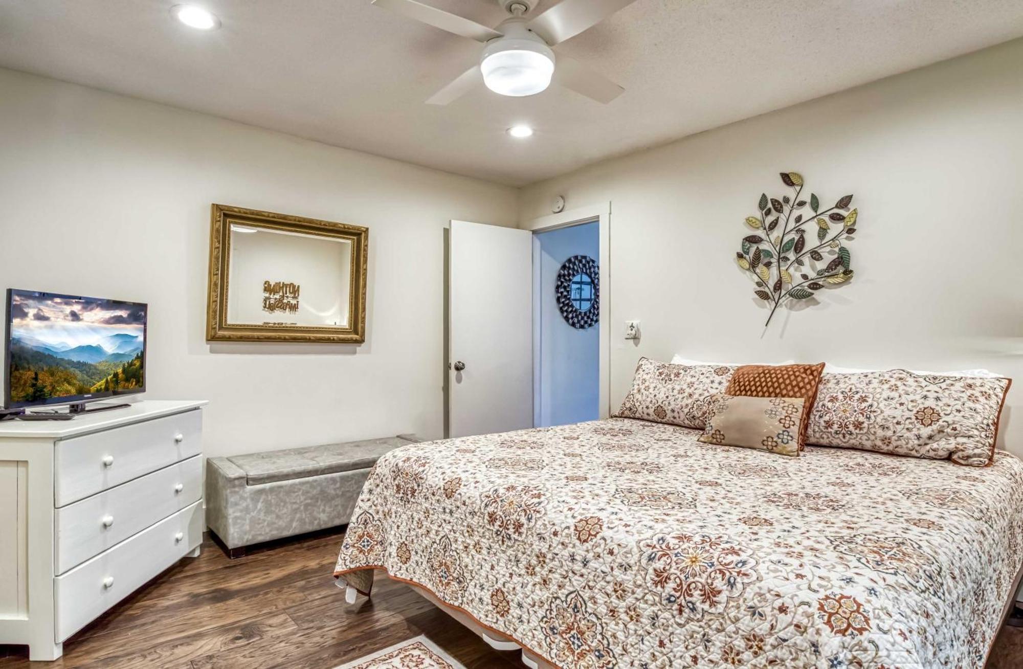 Gatlinburg Mountain Townhome With Pool Access! Bagian luar foto