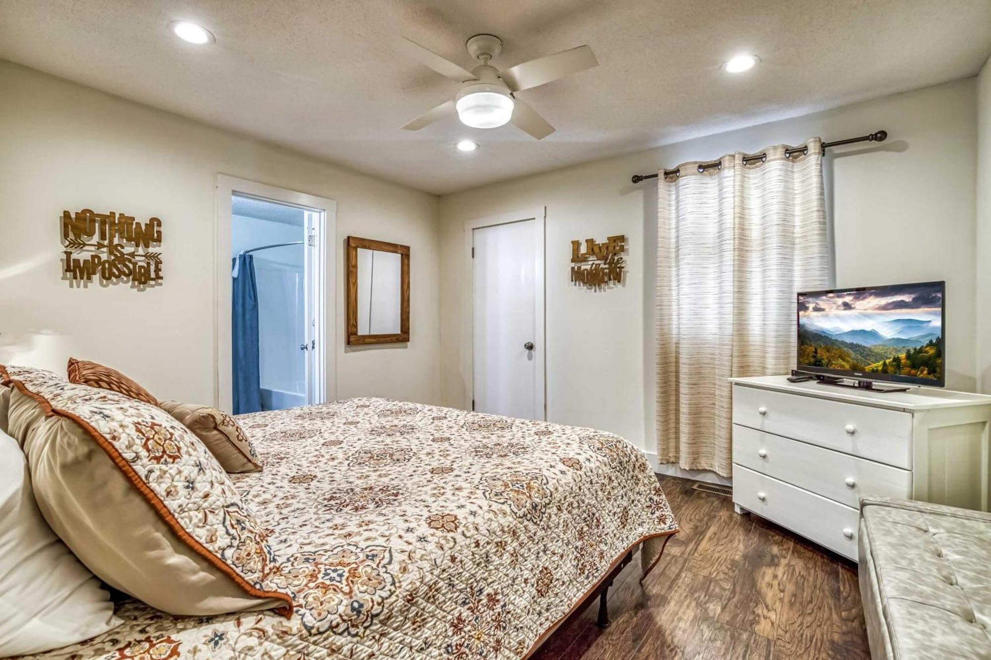 Gatlinburg Mountain Townhome With Pool Access! Bagian luar foto