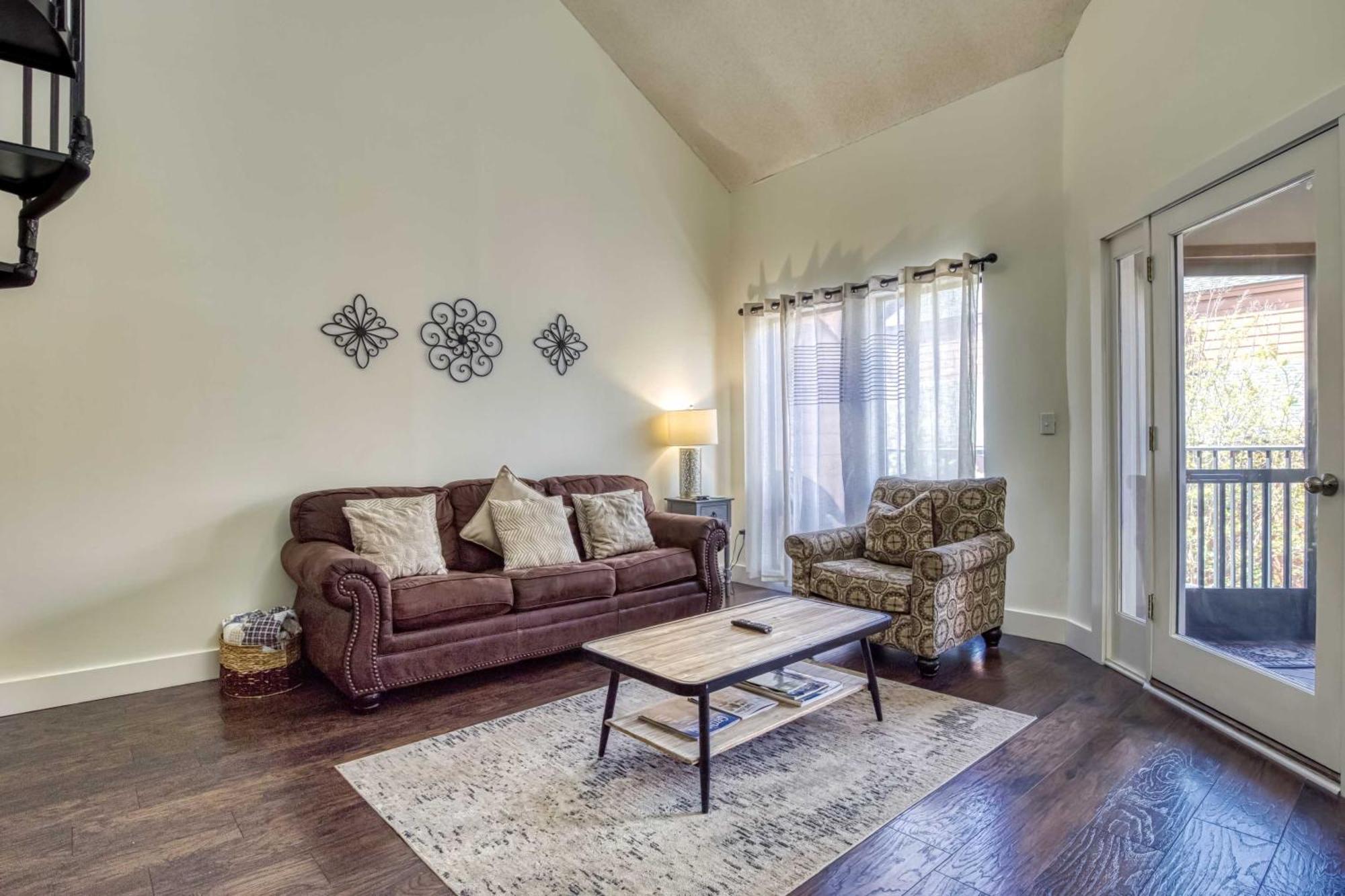 Gatlinburg Mountain Townhome With Pool Access! Bagian luar foto